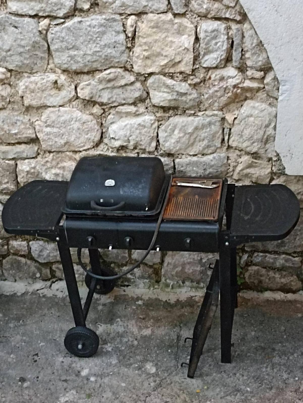 Hotel Kamp Seosko Domacinstvo Radman à Herceg Novi Extérieur photo